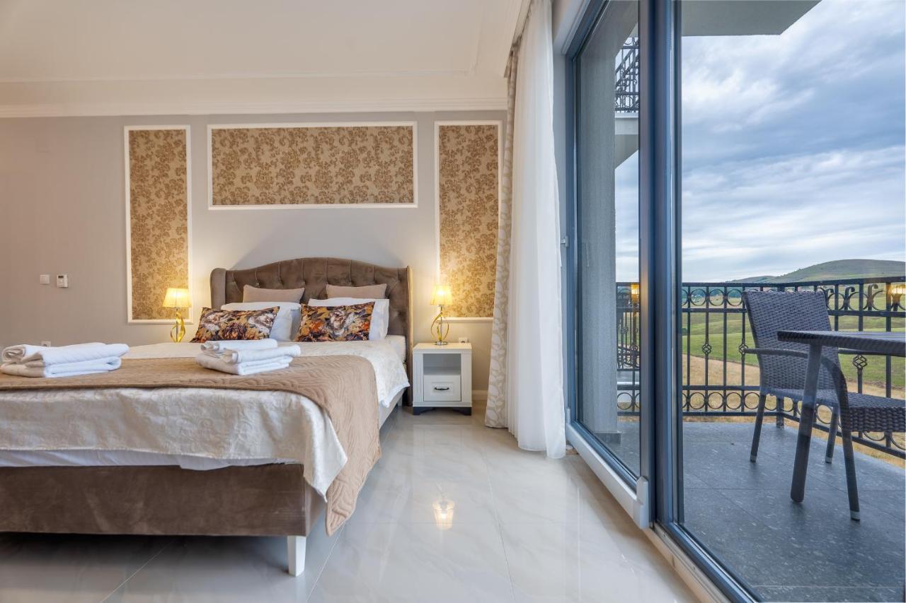 Adonis Wellnes & Spa Apartment *